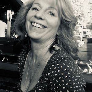 Meet your Posher, Leanne